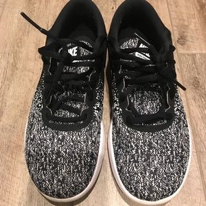 Nike Flex Contact Tennis Shoes